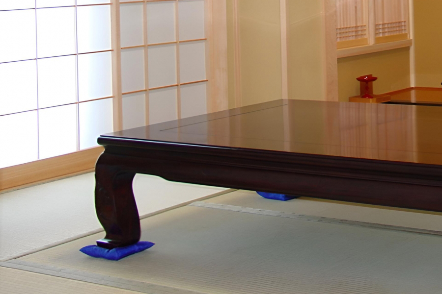 思い家具などは直接畳と接触させない